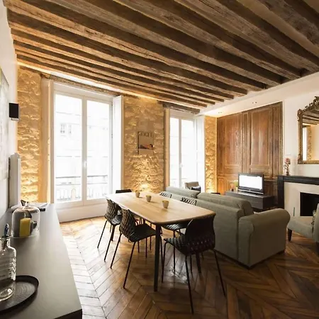 Contrevents アパート